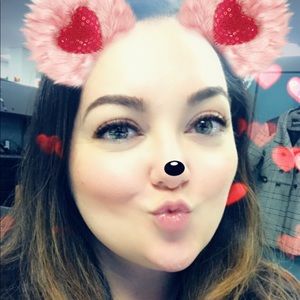 Meet your Posher, Lisa